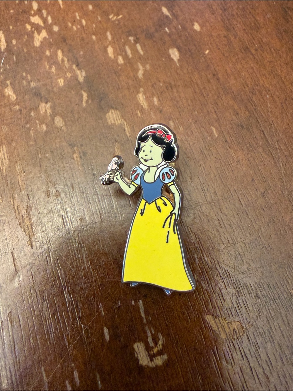Disney Enamel Snow White Princess Pin - Yellow & Blue